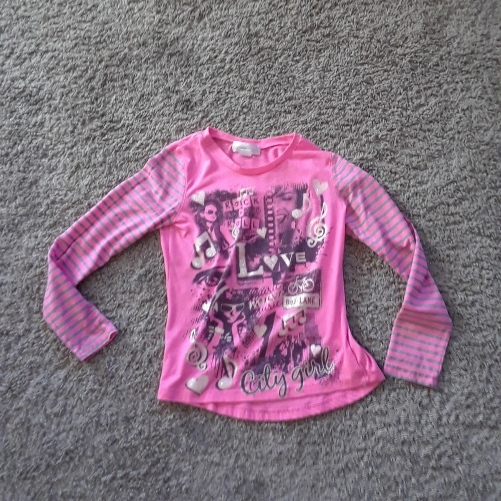 🌟4/$10🌟Rocker Girl City Girl collage shirt